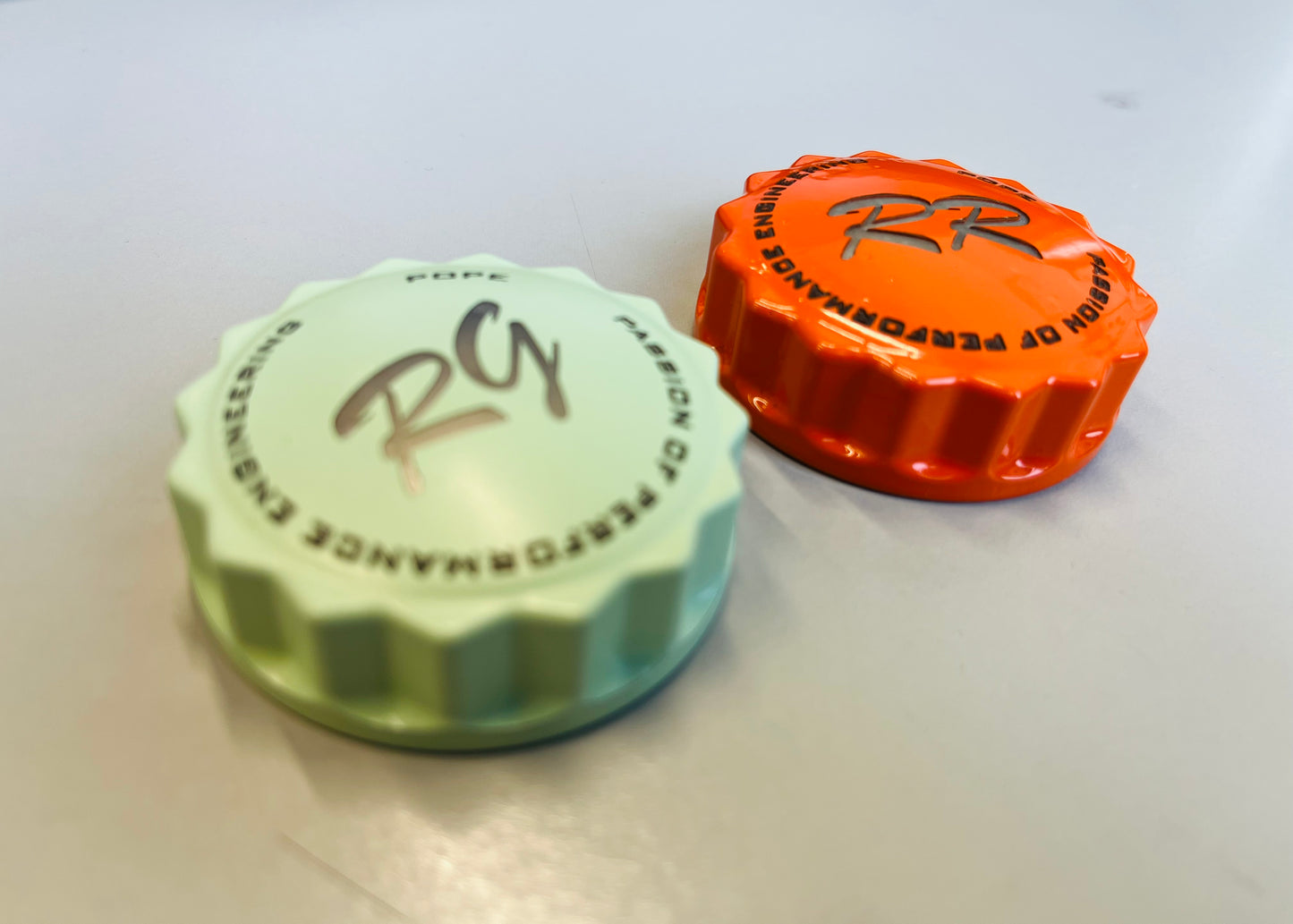 Tankdeckel „Sonderfertigung“