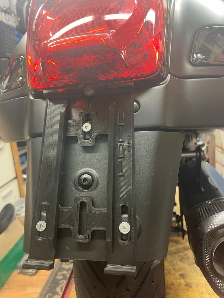 Kennzeichenhalterung RAHMENLOS für Vespa GTS bis 2022
