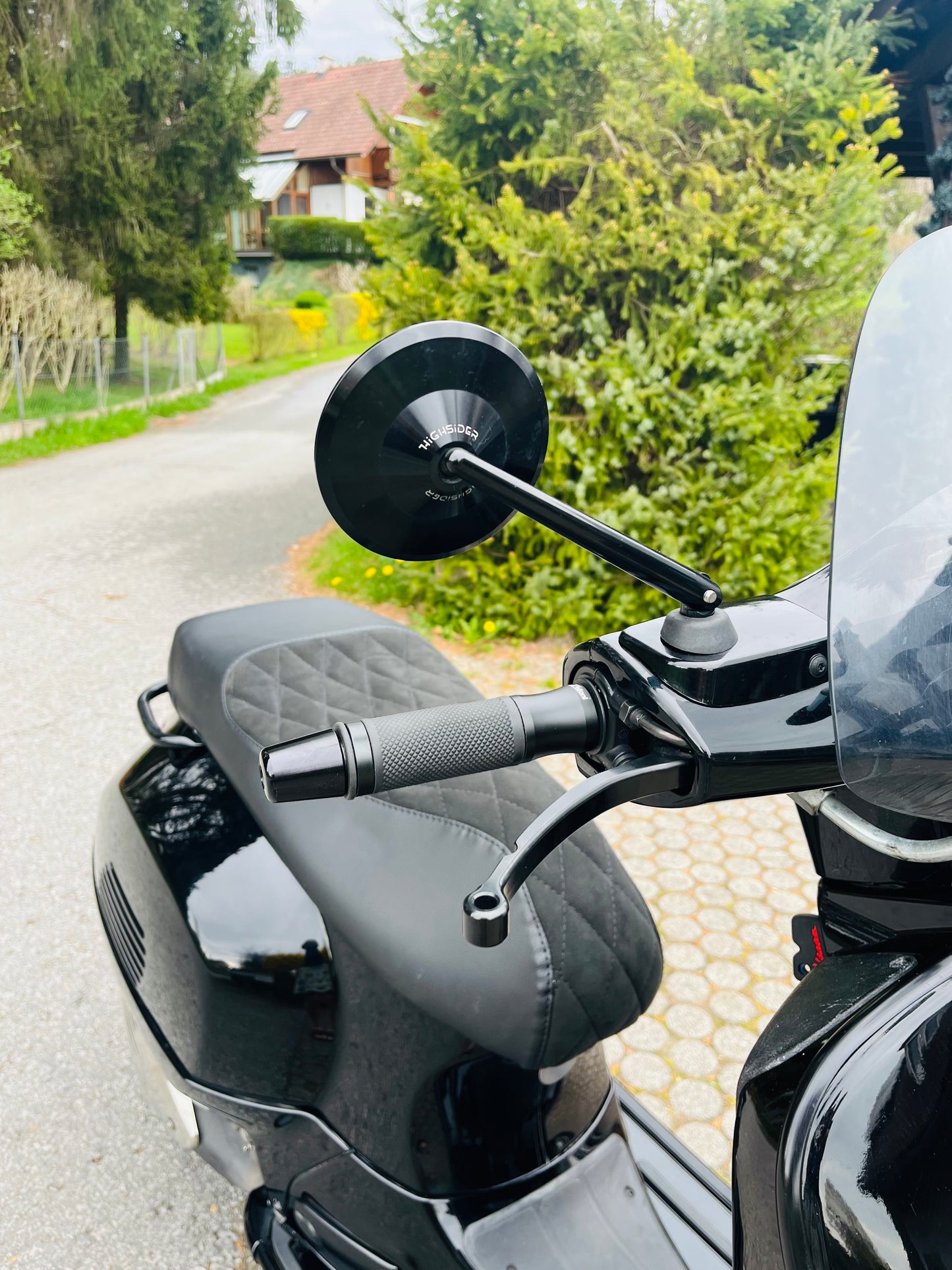 Vespa GTS 300 "BLACK"