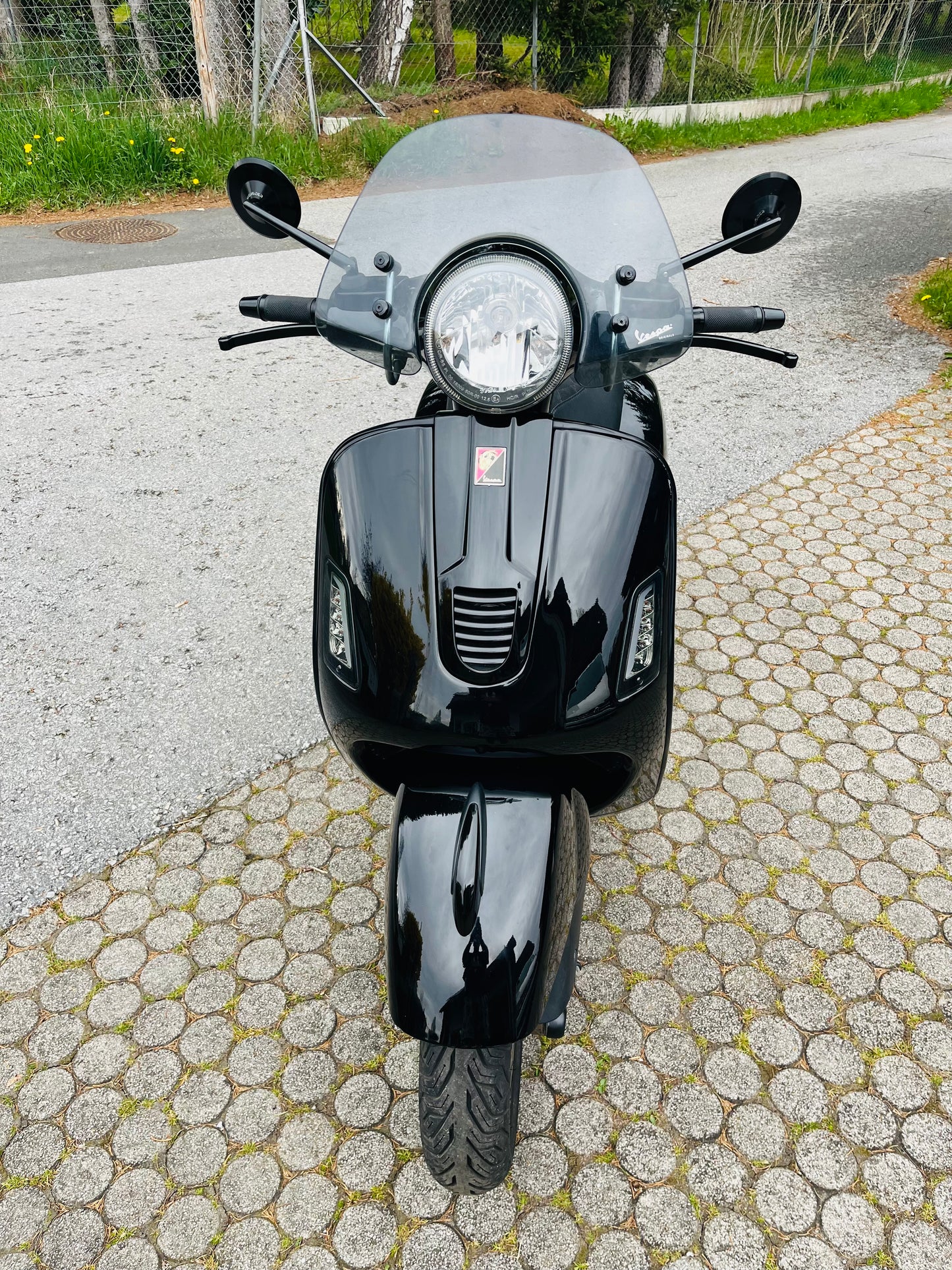 Vespa GTS 300 "BLACK"