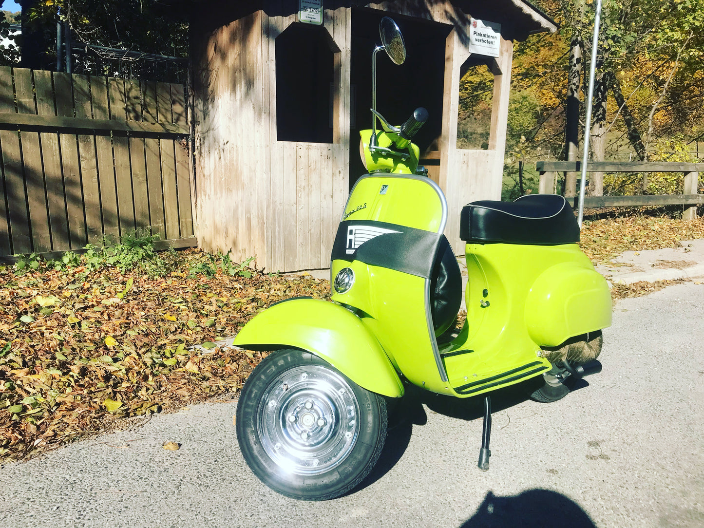 Vespa 50S "Vela Merde"