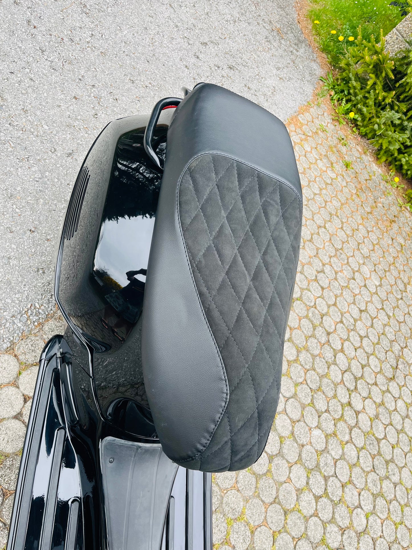 Vespa GTS 300 "BLACK"