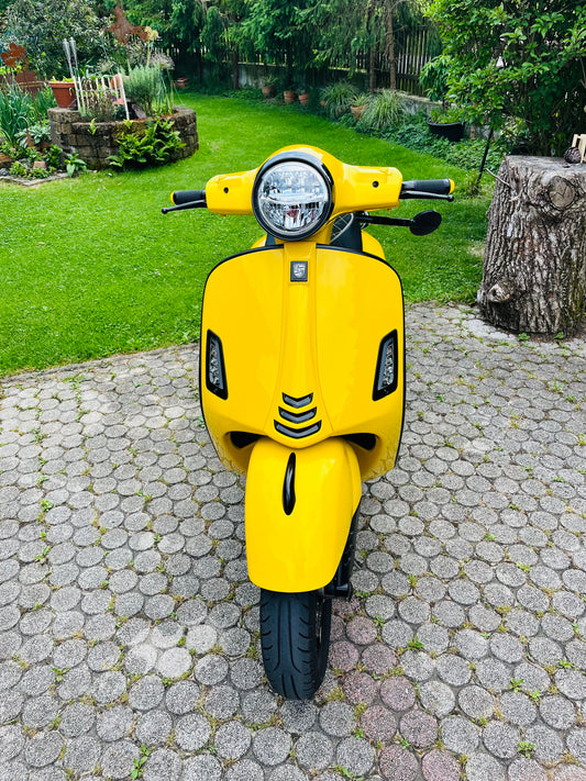 Vespa GTS 300 HPE "GELB/SCHWARZ"